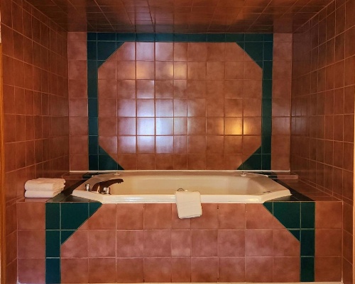 Silver Saddle Motel image 12