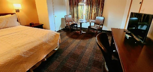 Silver Saddle Motel image 14