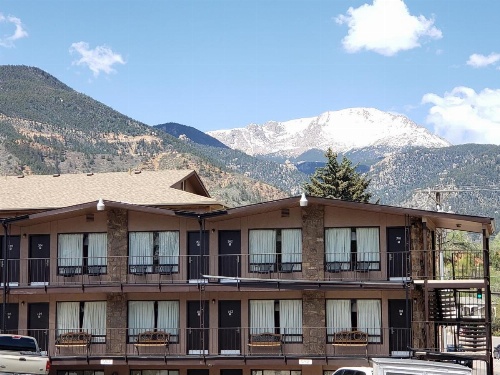 Silver Saddle Motel image 19