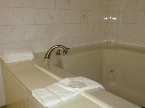 Silver Saddle Motel image 28