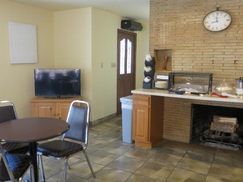 Silver Saddle Motel image 30