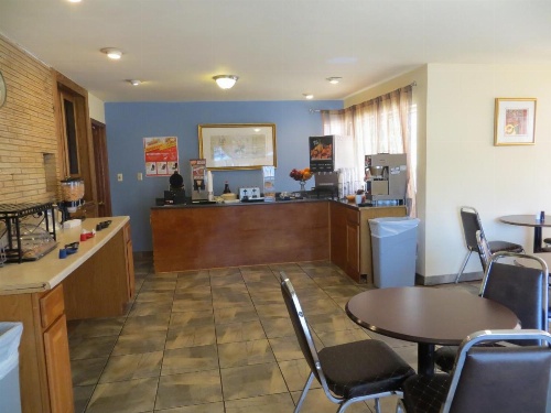 Silver Saddle Motel image 34